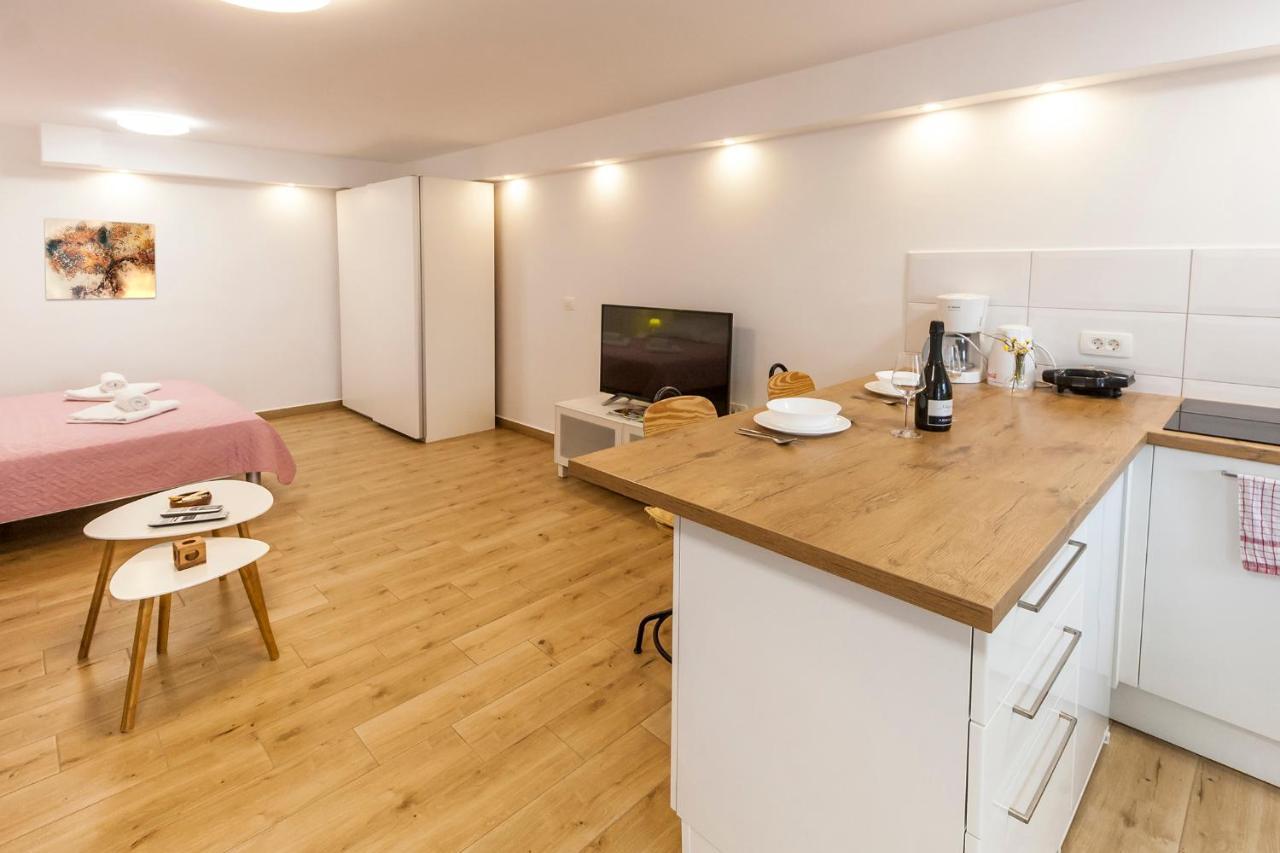 Studio & Apartment 'The Roots Apartments' Near Pula, Istria, Croatia Dış mekan fotoğraf